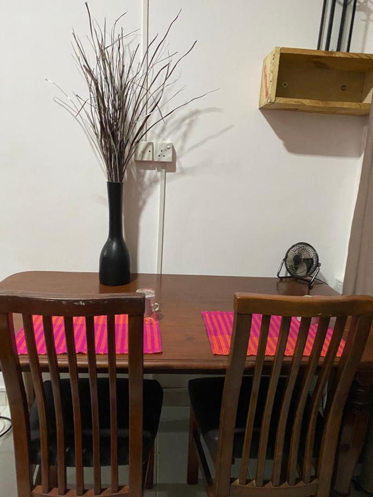 Ice Berg Apartman Dehiwala-Mount Lavinia Szoba fotó