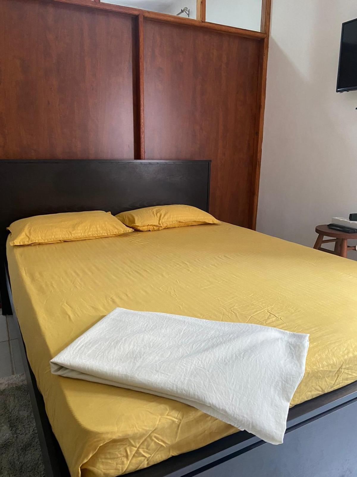 Ice Berg Apartman Dehiwala-Mount Lavinia Szoba fotó