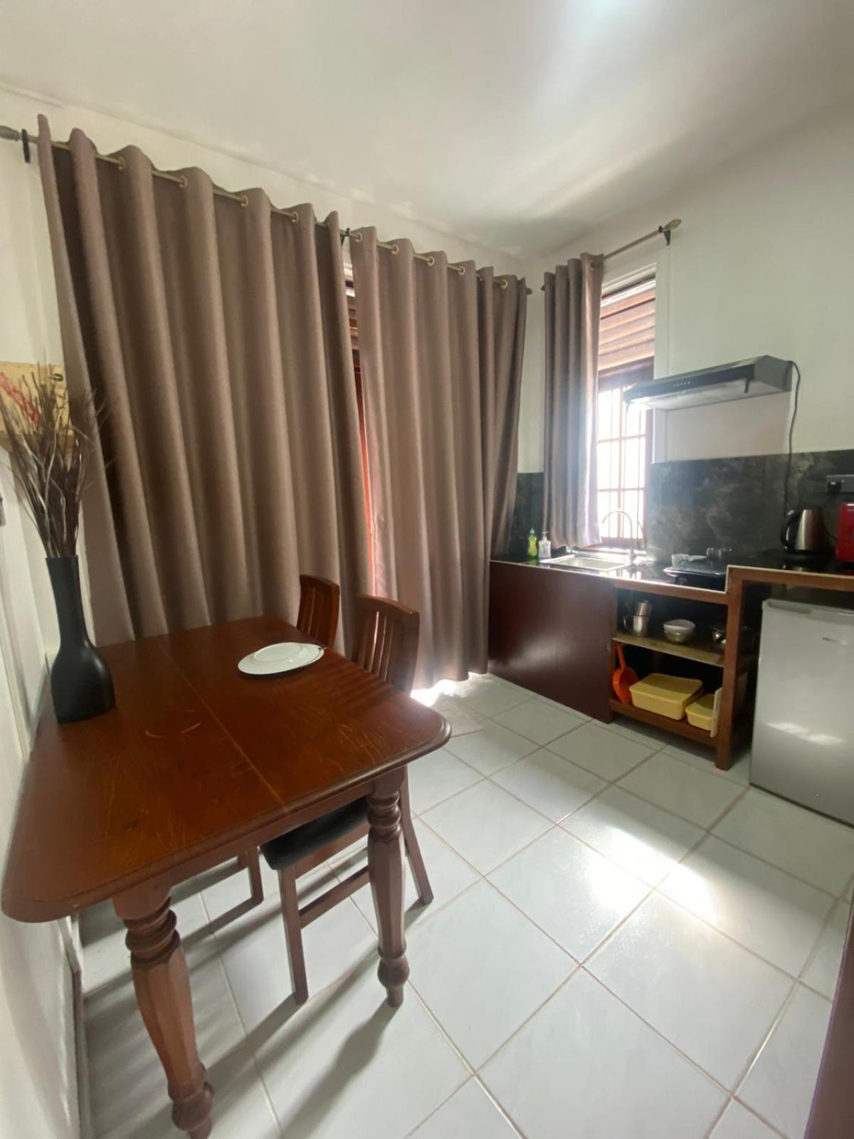 Ice Berg Apartman Dehiwala-Mount Lavinia Szoba fotó