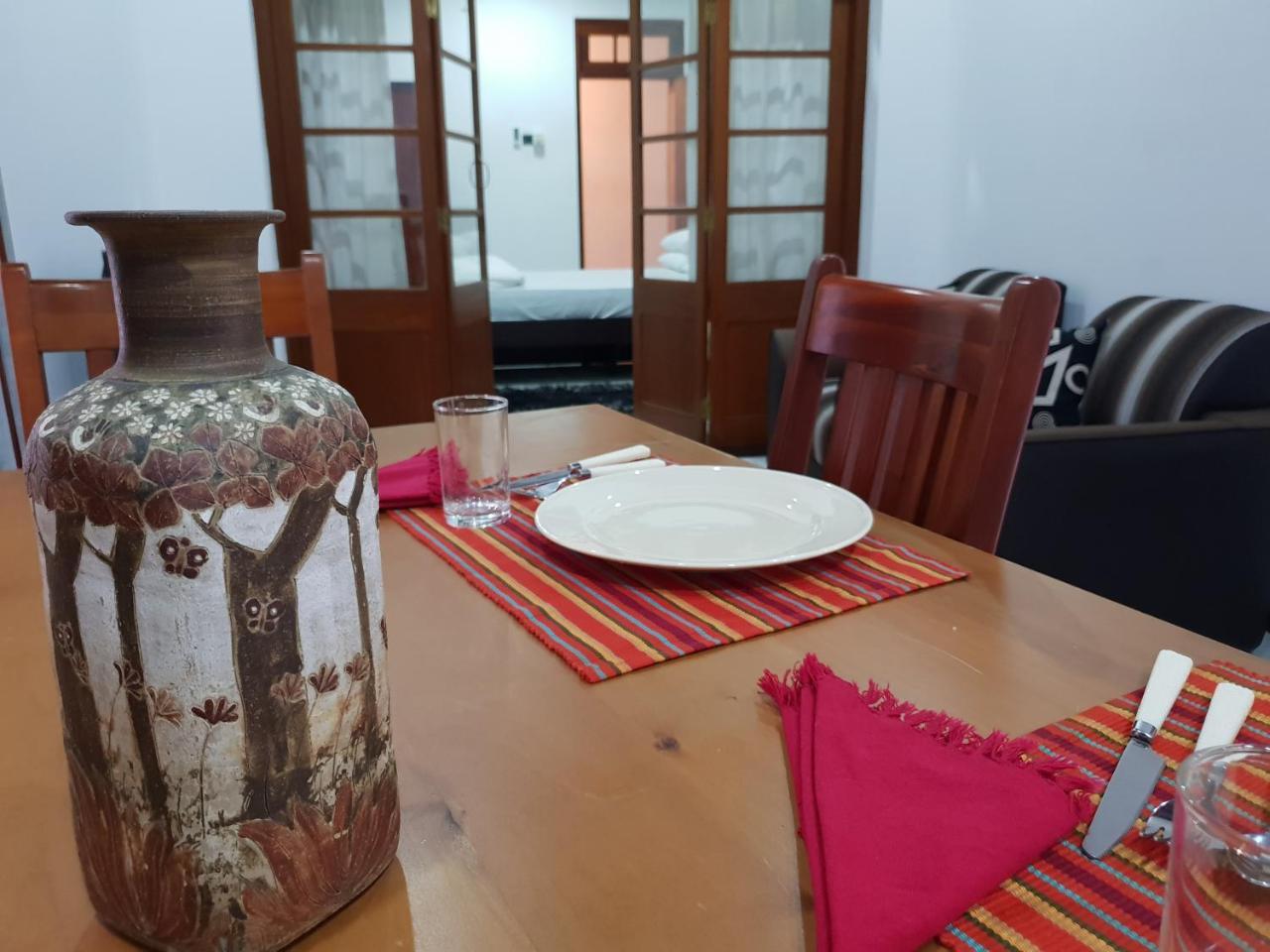 Ice Berg Apartman Dehiwala-Mount Lavinia Kültér fotó