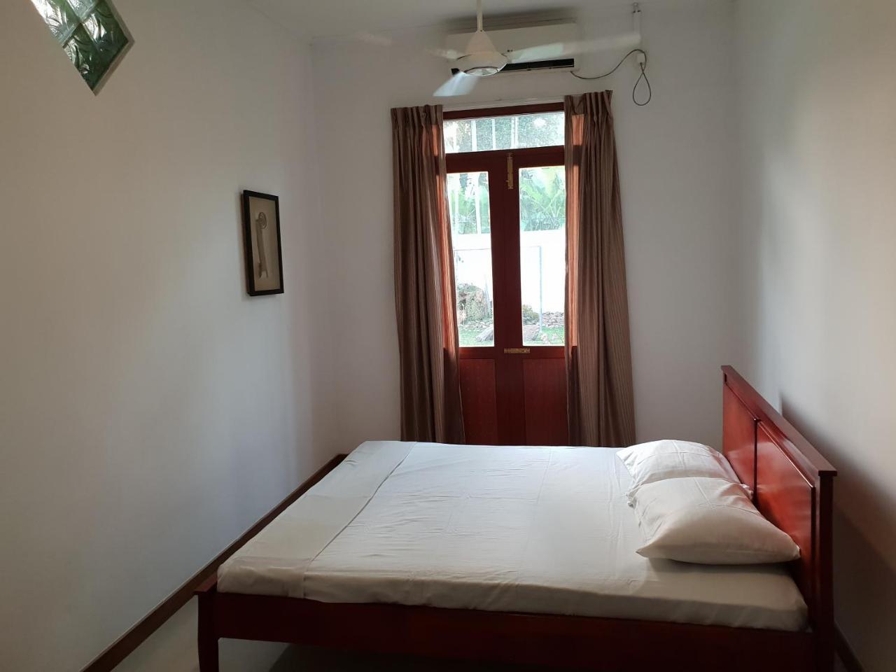 Ice Berg Apartman Dehiwala-Mount Lavinia Kültér fotó